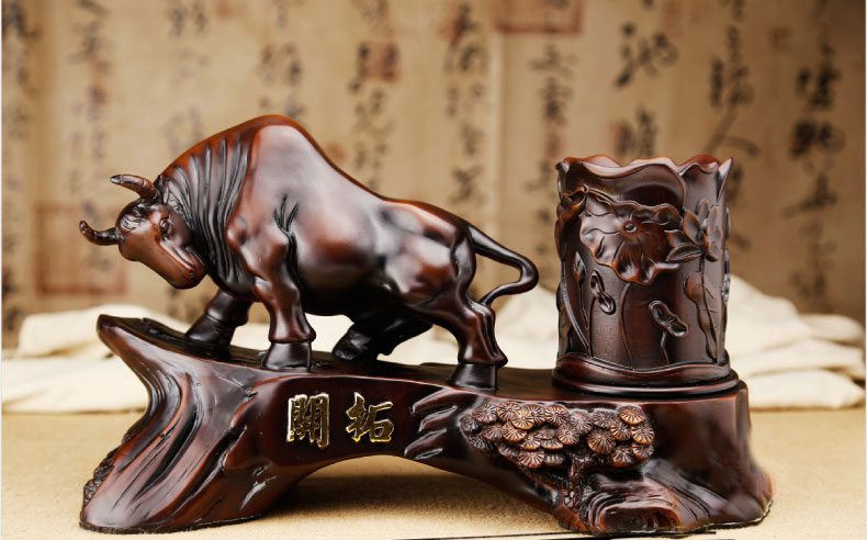 笨拙的勁牛：寓意著百業(yè)俱興，財源廣進，蒸蒸如上
