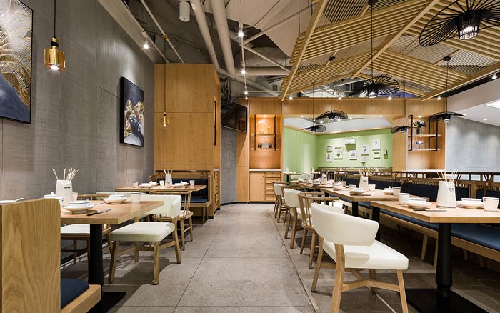 串串香小吃店左側餐區(qū)裝修設計效果圖